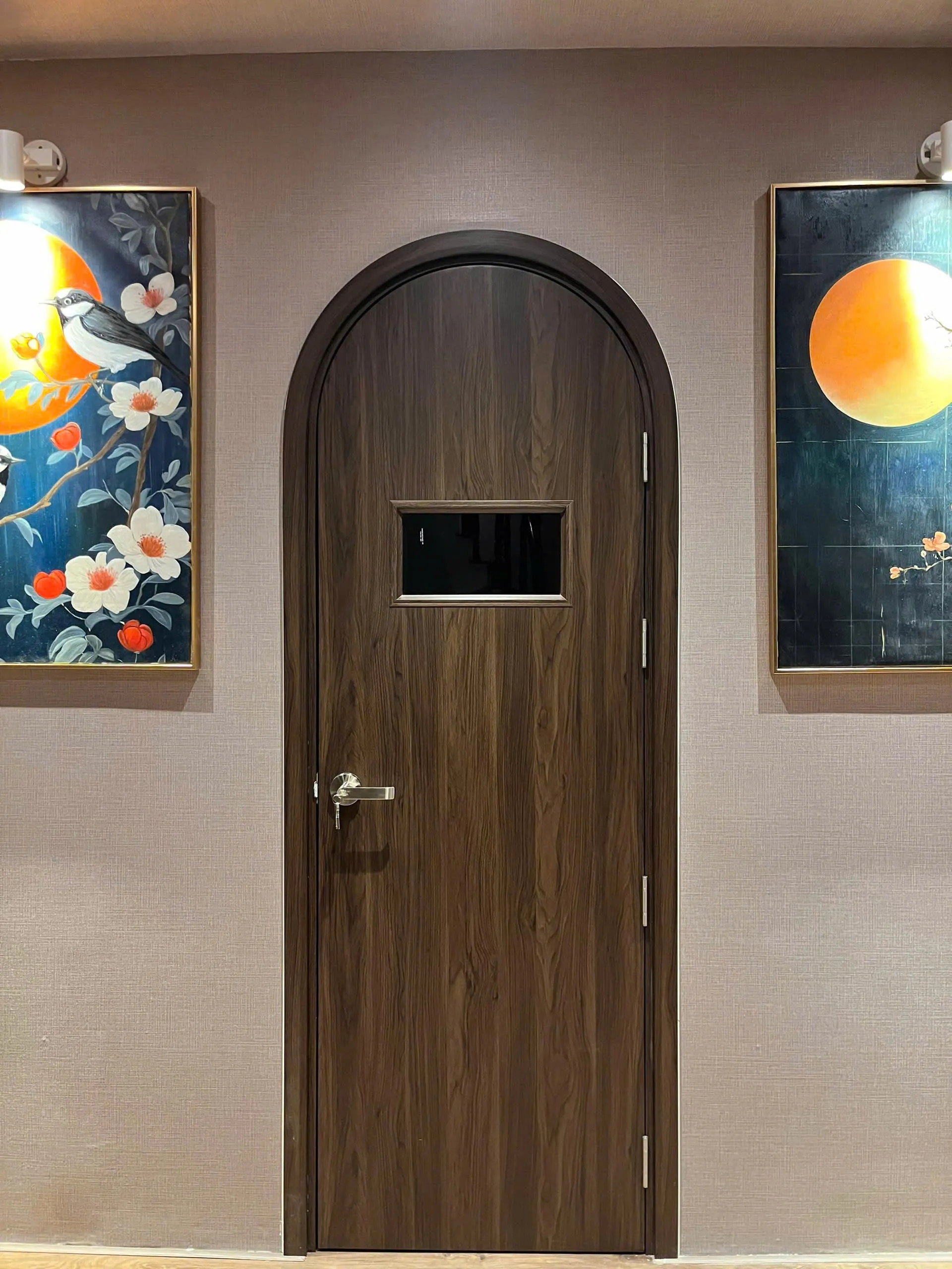 Cửa Vòm Nhựa Composite Tại Bình Thạnh – Báo Giá Chi Tiết