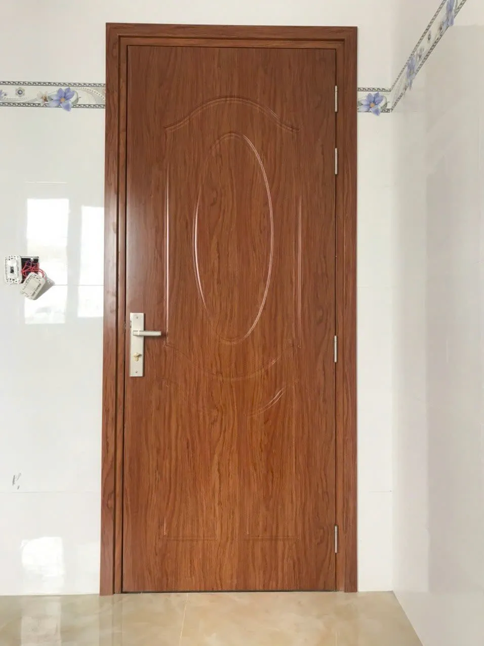 Mẫu cửa thực tế Composite