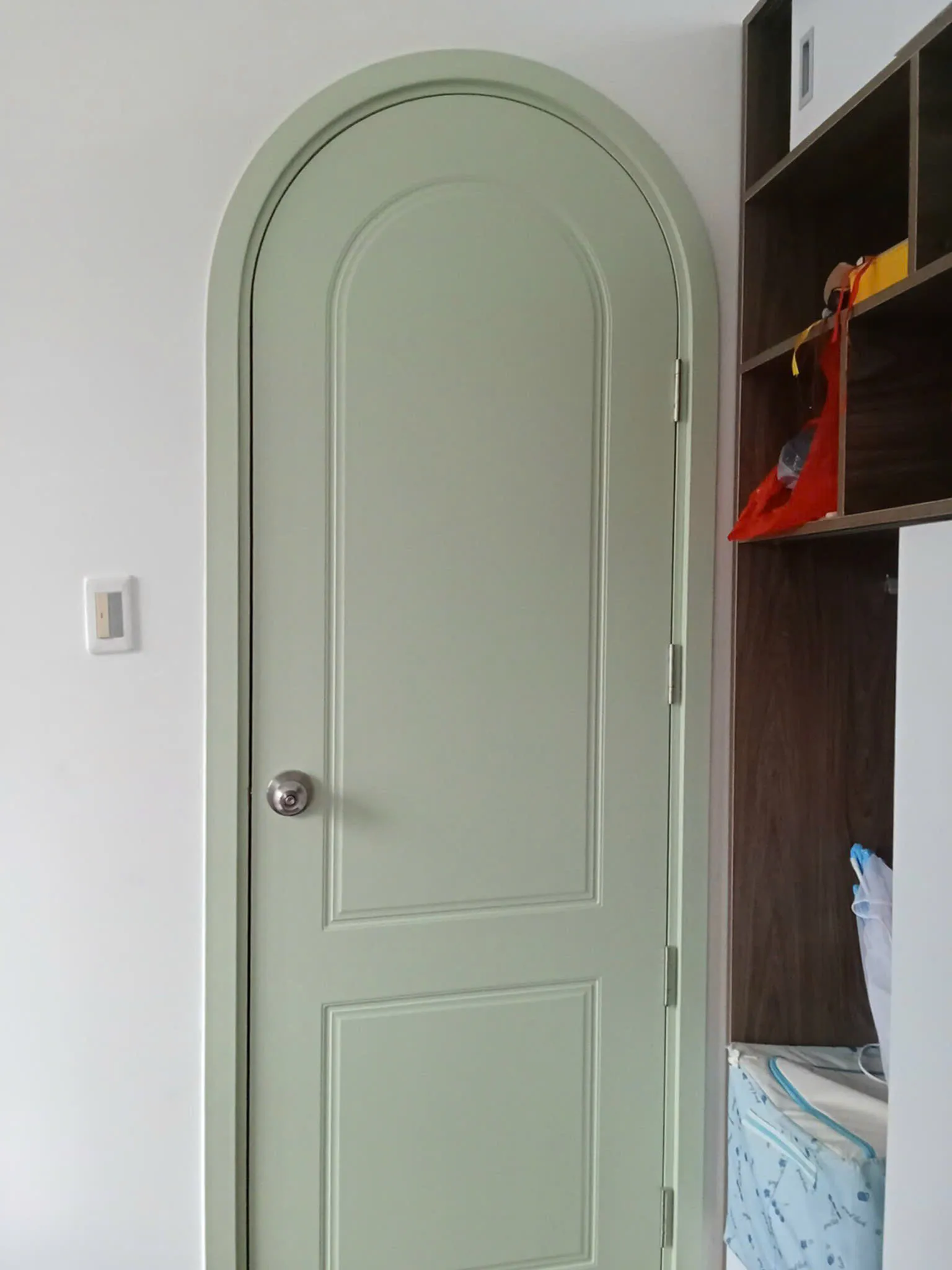 Cửa Vòm Nhựa Composite Tại Bình Thạnh – Báo Giá Chi Tiết